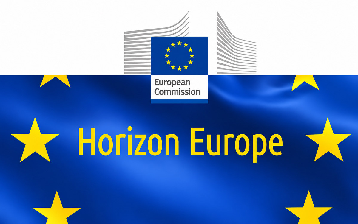 Банер програми ЄС «Horizon Europe» з логотипом Європейської комісії.